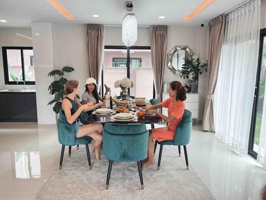 Southern Peak Pool Villa Huay Yai Pattaya Ban Huai Yai Extérieur photo